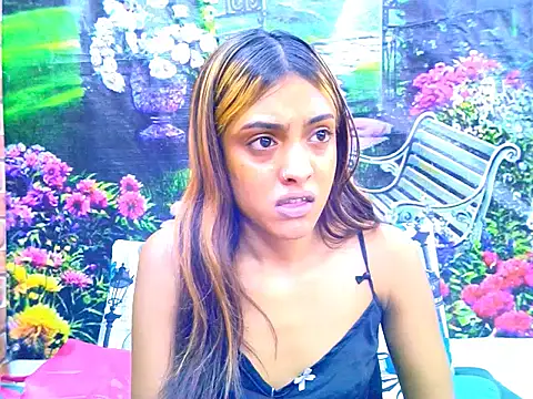 IndianPretty14u2Luv webcam