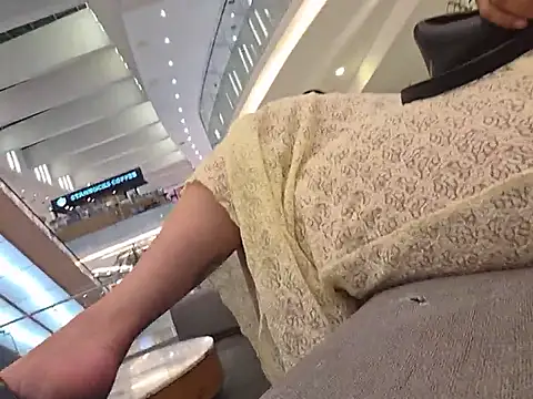AnaisColly1 live