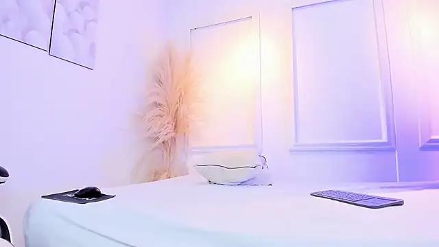 Naomi_and_jake webcam