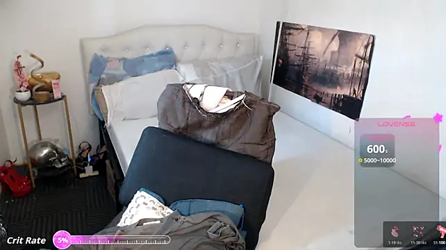 NinaDOM4CUM webcam