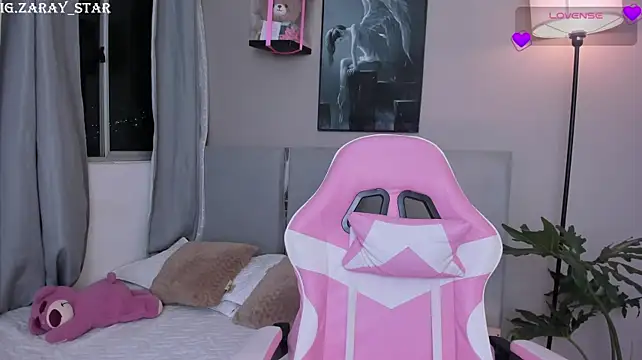 Zaray_star webcam