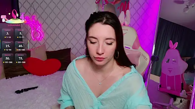 Curious_Lily webcam