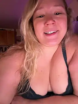 PiggyRose webcam