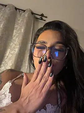 Samantha_Bernardo webcam