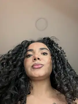 Curlyierr webcam