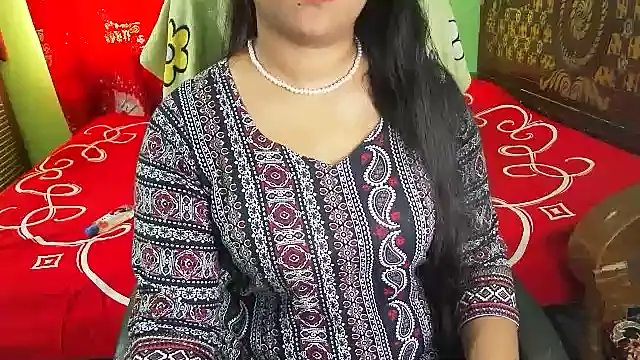 BengaliQueenStar webcam