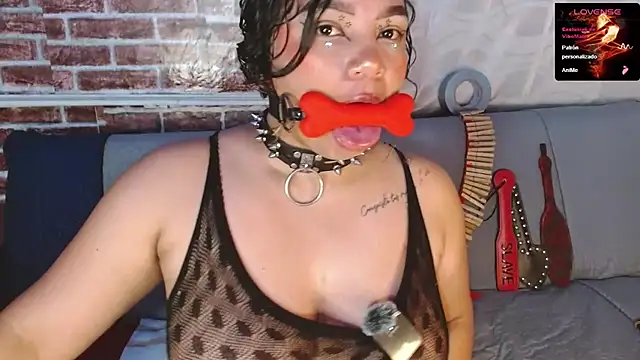 emma_bdsm_ webcam
