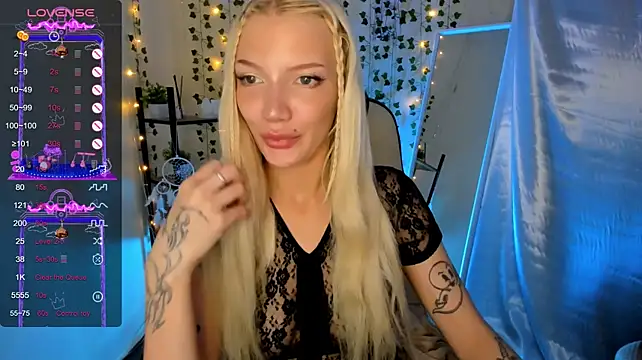 AnyaTaylor_ webcam