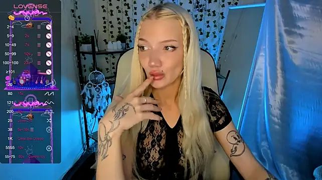 AnyaTaylor_ webcam