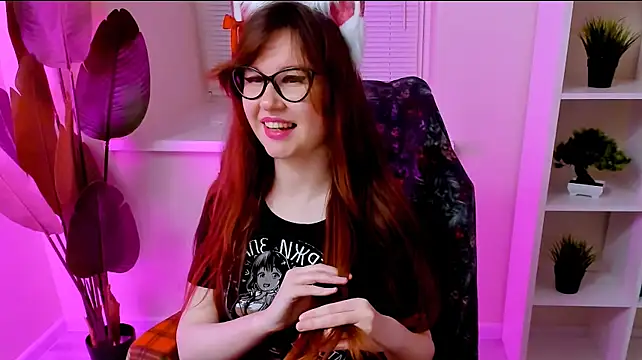 CarolGiggly webcam