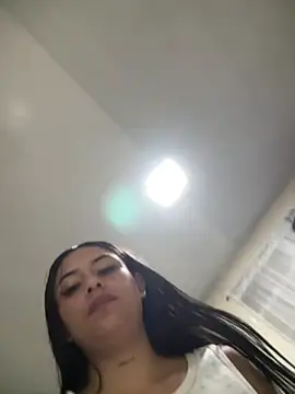 LilacNoir webcam