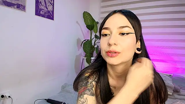 Sky_Intimate webcam