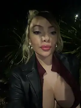 Ginevrafedez Live Webcam on Stripchat