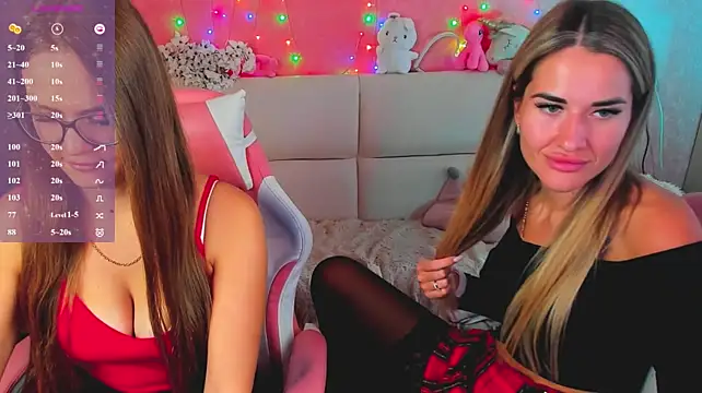 hotty_girls_here webcam