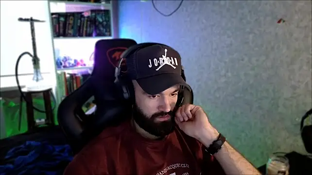 _Serious_Man webcam