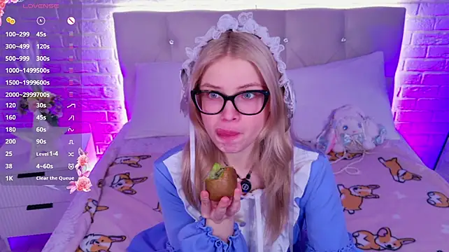 ChloeWells webcam
