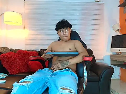 kristhofer_levis_ webcam