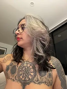 Rae_Lil_White