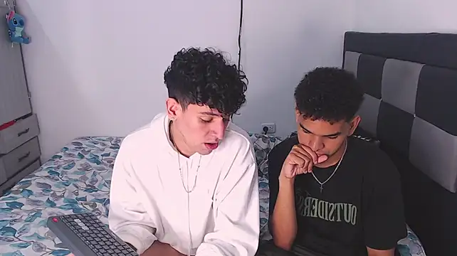 apoloandhansel webcam