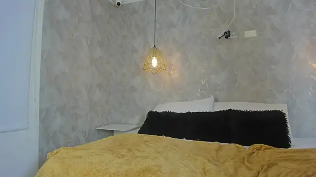 ahyana_angels webcam