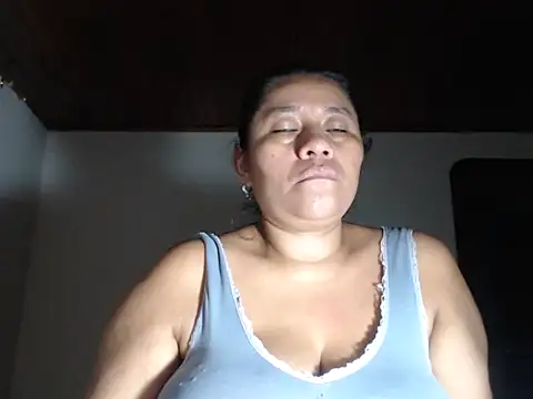 adrixxx38 webcam