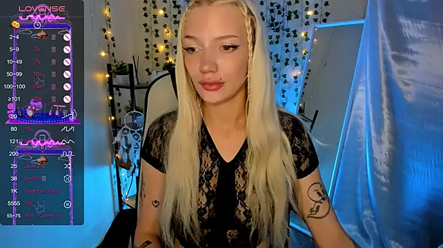AnyaTaylor_ webcam