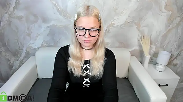 Velvet-Lun webcam