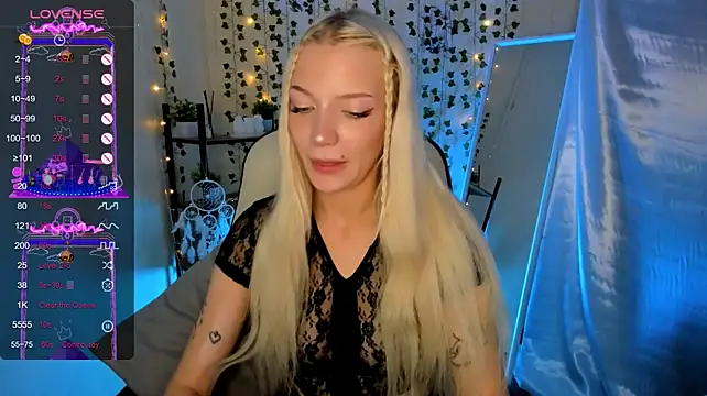 AnyaTaylor_ webcam