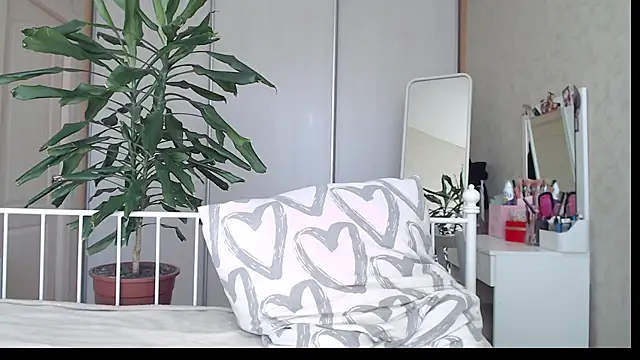 ShyEvaa webcam