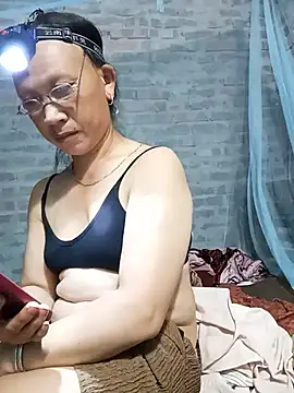 Linda-04 webcam