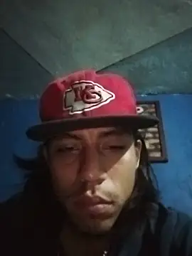 AlexAlejandro13 webcam
