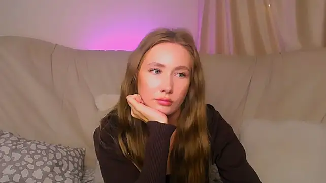 EllyColins webcam