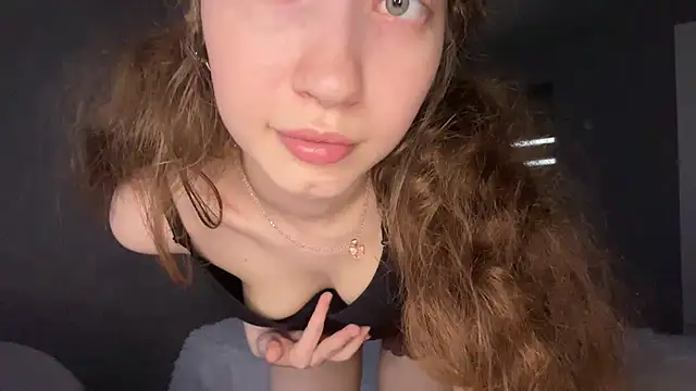 Emily_Mur_ webcam