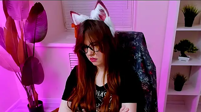CarolGiggly live sex cam