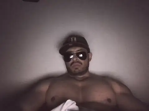 marcus002001 webcam