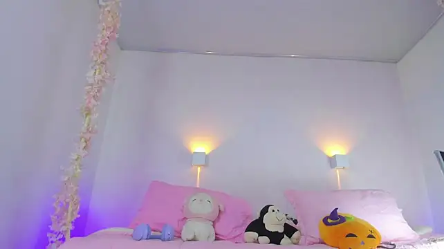 hannacutegod live cam on StripChat