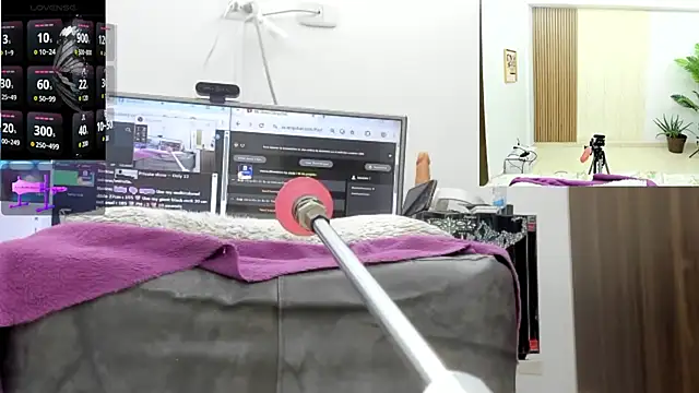 Paulina_Davis_ live cam on StripChat