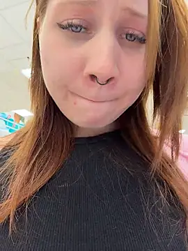 SlavicCandy live sex cam