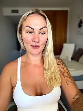 NastyMilf_ live cam