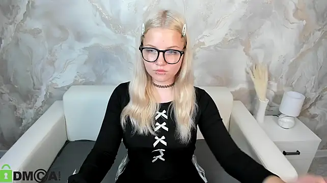 nude live sex cam Velvet-Lun