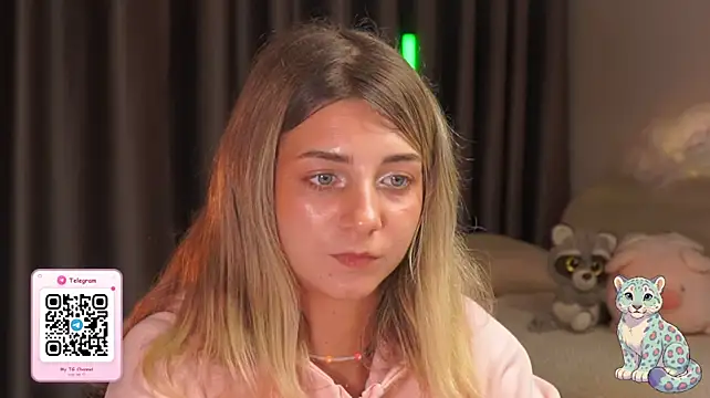 MilaMilkEyes