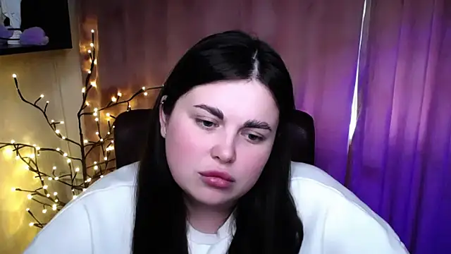 Emily_Mo