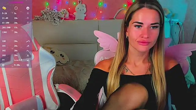 hotty_girls_here