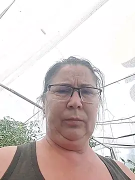 EmmaSquirt live cam