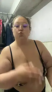 Chloee_Peach