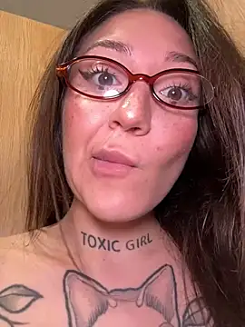 saintsquirt (F young) - GET FULL NAKED WITH DOOR OPEN!!!😈😈😈