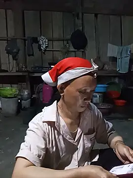 Linda-04 webcam