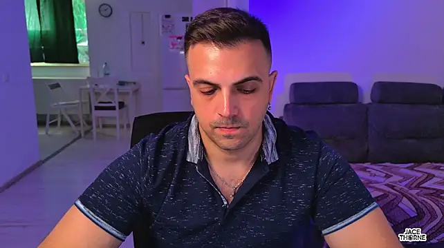 Jace_Thorne live cam on StripChat