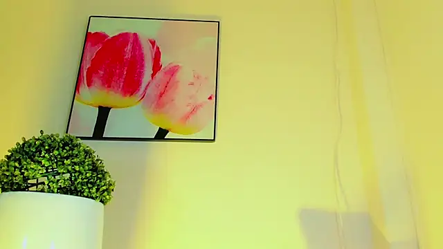 Hilary_tsx live cam on StripChat