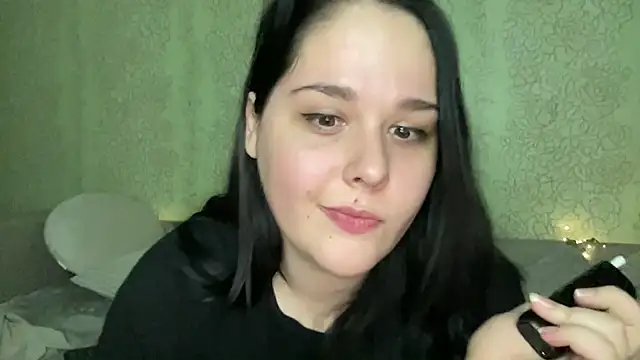 IvyLebelly webcam
